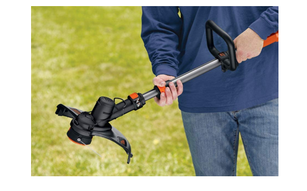 Black and Decker 18v Strimmer/ Edger Review // Ft Checkerboard